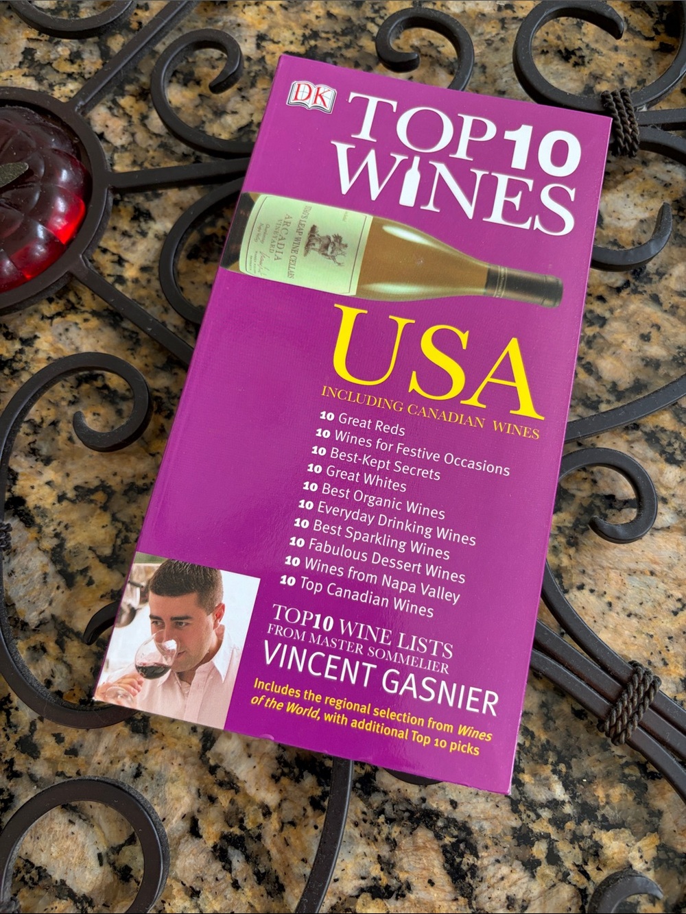 DK Top 10 Wines USA Guidebook including Canadian wines